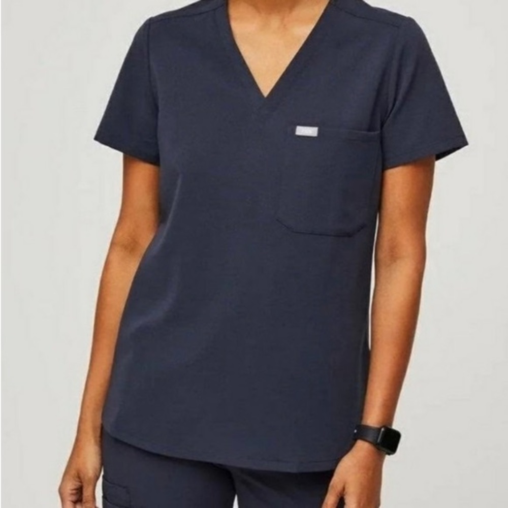 FIGS Quiet Navy Catarina Top